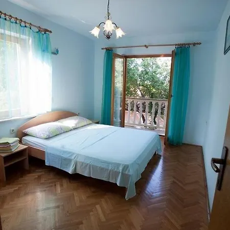 Apartment 2-bedroom With Terrace In 3542-2