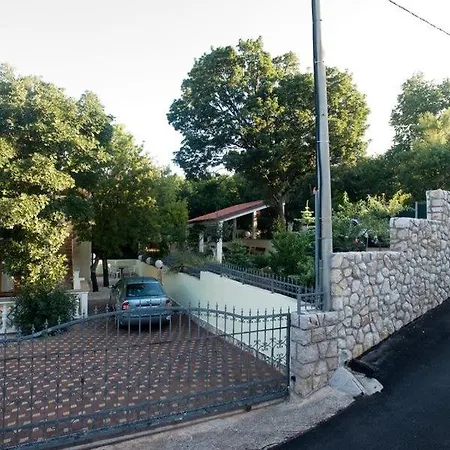 Apartment 2-bedroom With Terrace In 3542-2 *