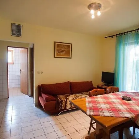 2-bedroom With Terrace In 3542-2 *