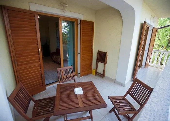 2-bedroom With Terrace In 3542-2 *