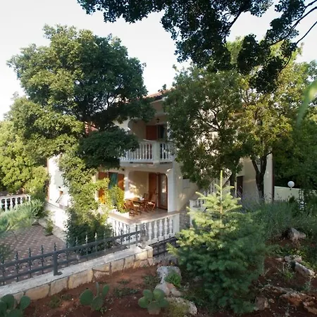 Apartman 2-bedroom With Terrace In 3542-2 *